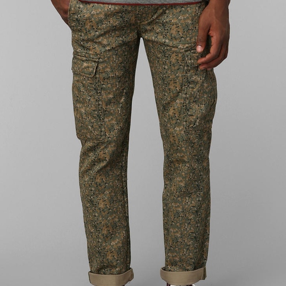 levi's slim straight cargo pants